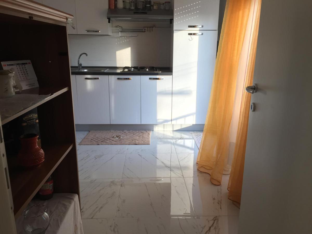 Stop&Go, Camere Condivise Udine Buitenkant foto